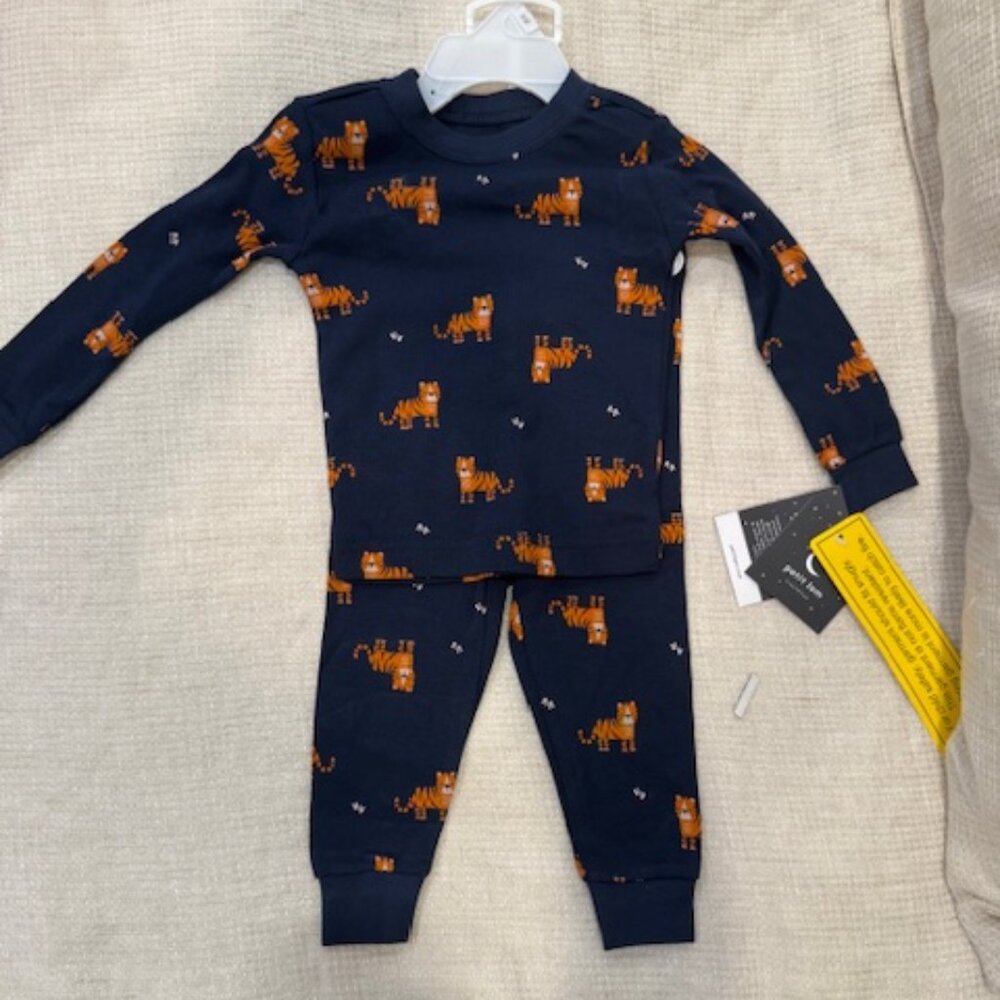NWT-Petit Lem Tigers 2-Piece Pajama Set, Size 12 Months- 100%cotton